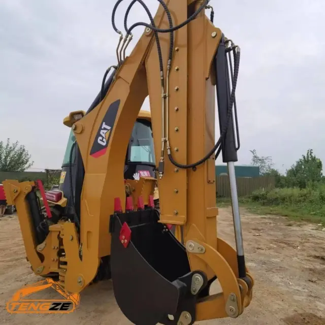 Used CAT 420F Backhoe 4 Used CAT 420F Backhoe