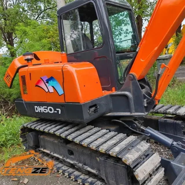 Used Doosan DH60 excavator 1 Used Doosan DH60 excavator