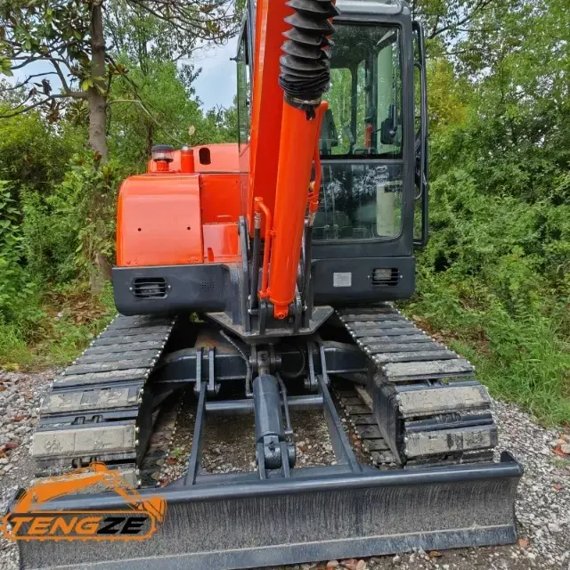 Used Doosan DH60 excavator 5 Used Doosan DH60 excavator