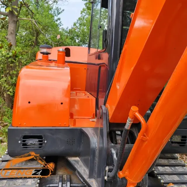Used Doosan DH60 excavator 8 Used Doosan DH60 excavator