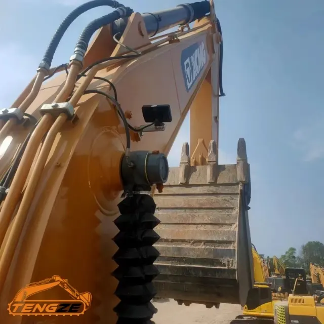 Used XCMG 215DA Excavator 5 Used XCMG 215DA Excavator