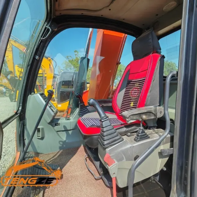 Used Doosan DX75 excavator 7 Used Doosan DX75 excavator