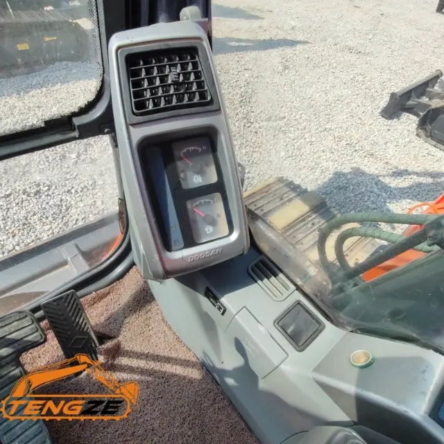 Used Doosan DX75 excavator 9 Used Doosan DX75 excavator