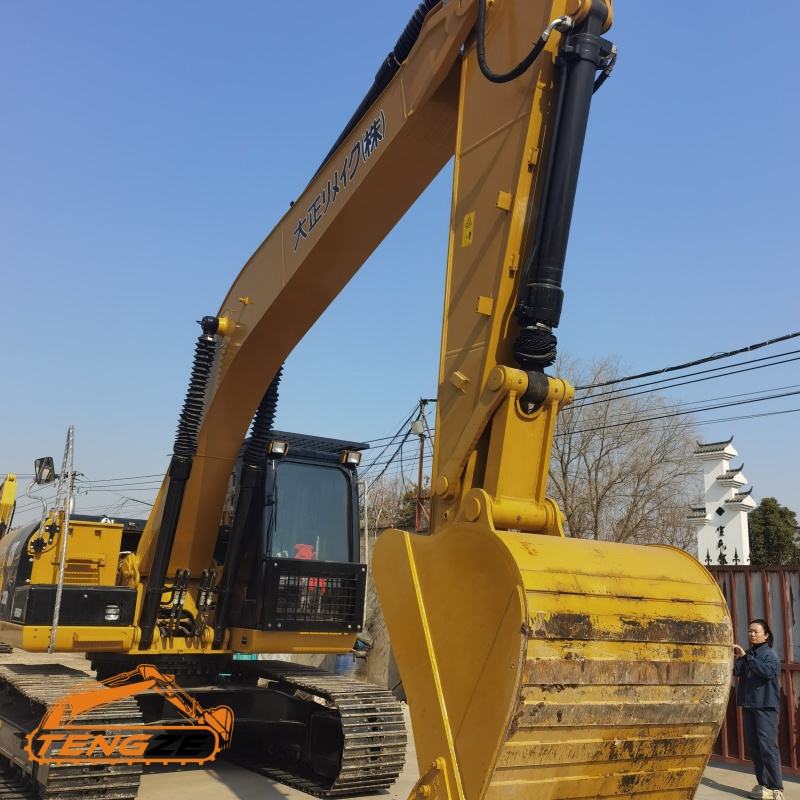 USED CAT 320D Excavator 10 USED CAT 320D Excavator