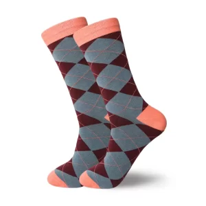 %name ¿Cuáles son algunos diseños populares de estampados de calcetines navideños?
