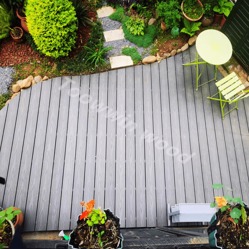 أرضيات مركبة من الخشب والبلاستيك بتقنية البثق المشترك 2002146955