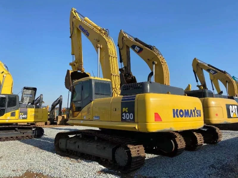 Used excavator Komatsu PC300