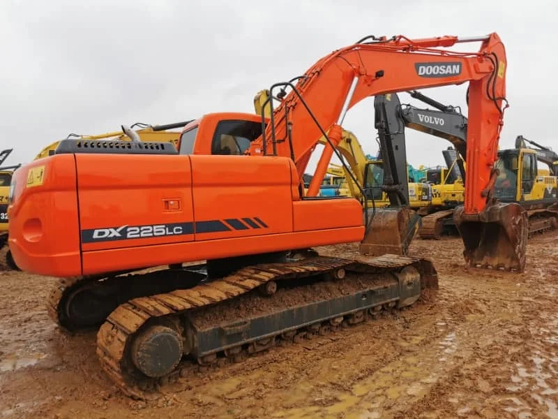 Used Doosan DX225 Excavator