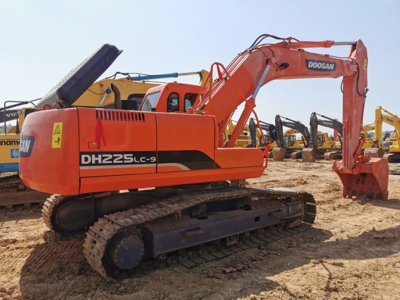 Excavadora Doosan DH225 usada