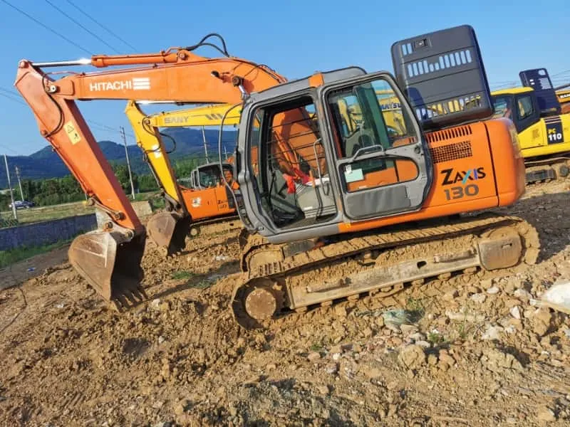 Hitachi ZX130 Used Excavator