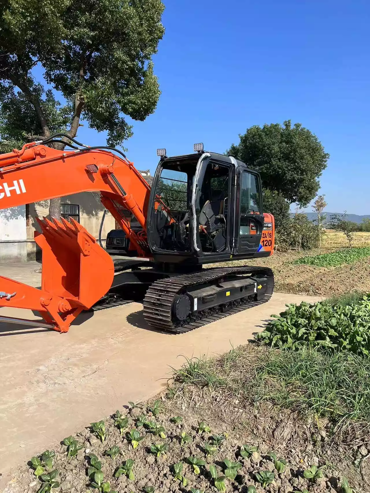 HITACHI 120-6 second-hand excavator