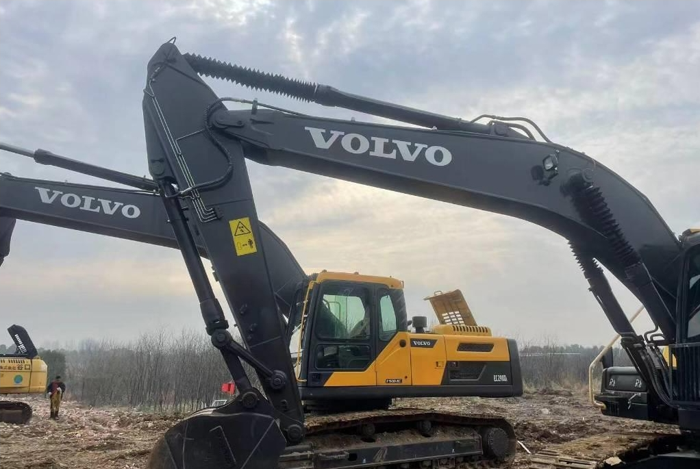 Volvo EC380DL second-hand excavator