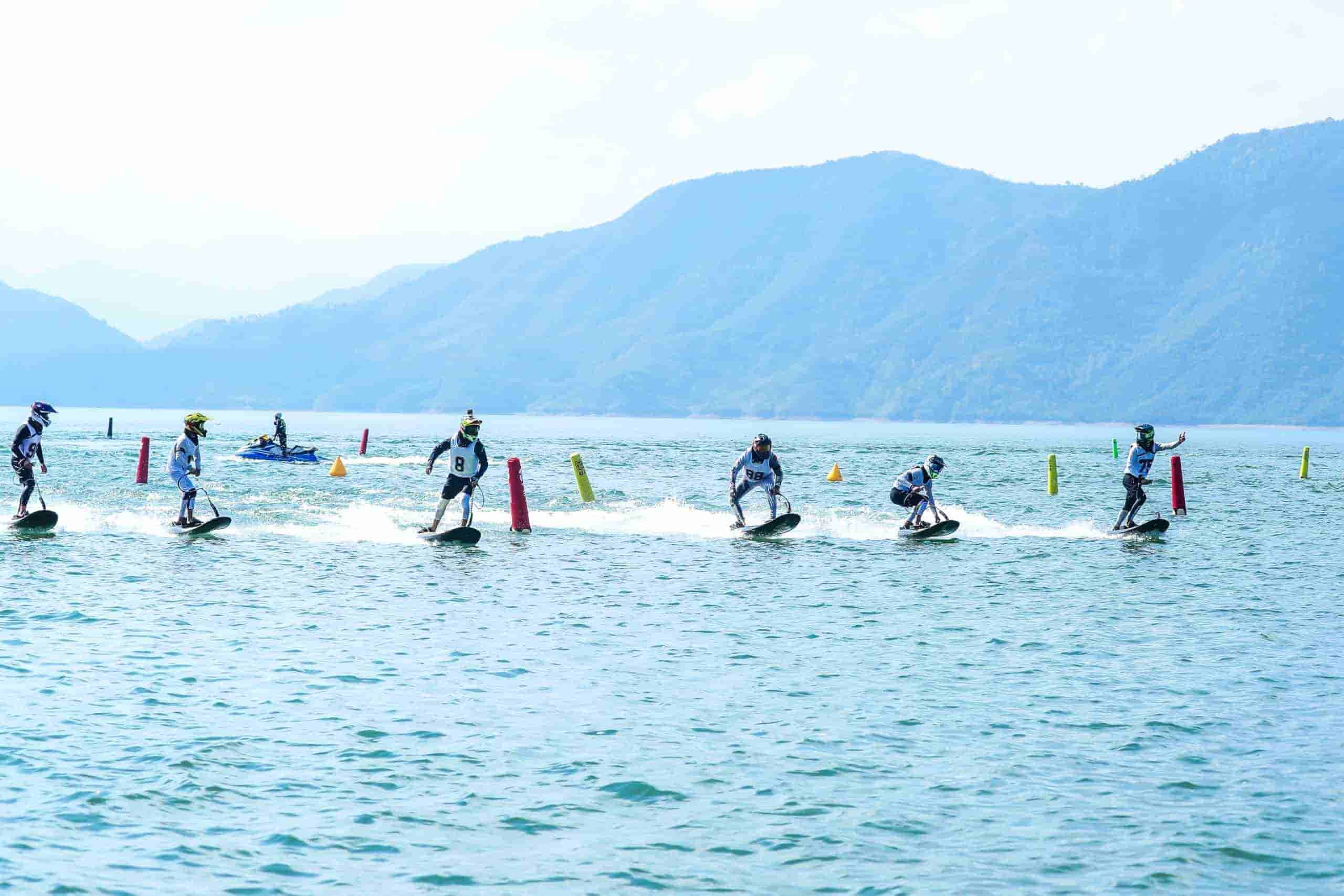 Tour de planche de surf électrique