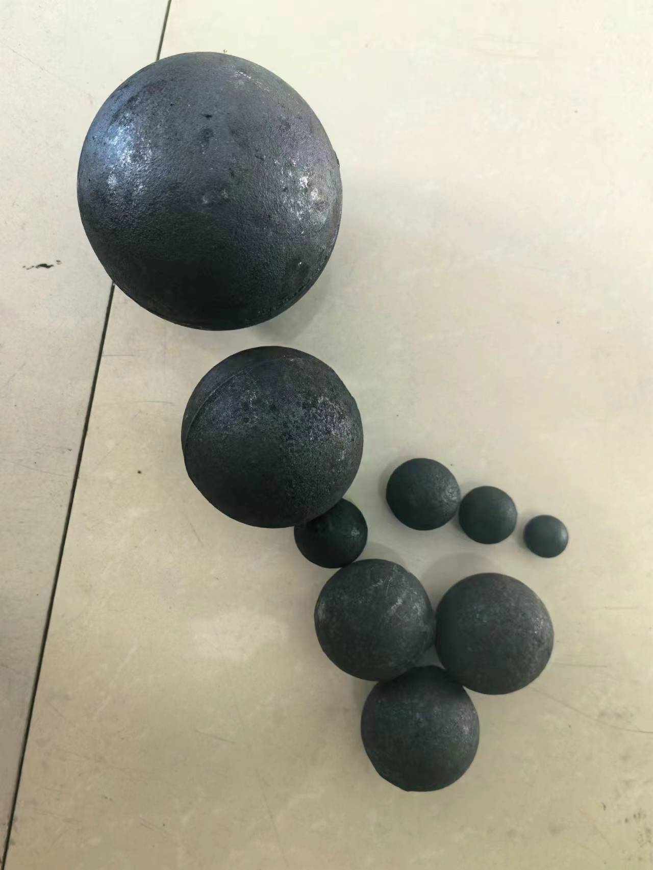 Factors to Consider When Choosing Materials for Grinding Ball Production